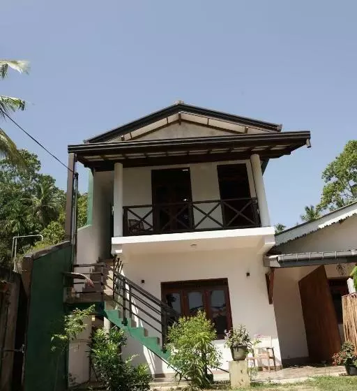 Hotelli Surf Nest Hiriketiya