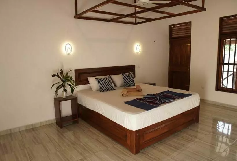 Hotelli Surf Nest Hiriketiya