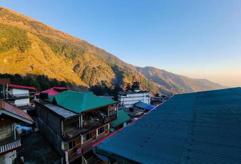 بنسيون Oak View