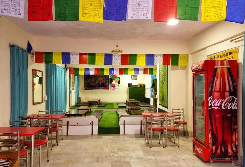 بنسيون Oak View