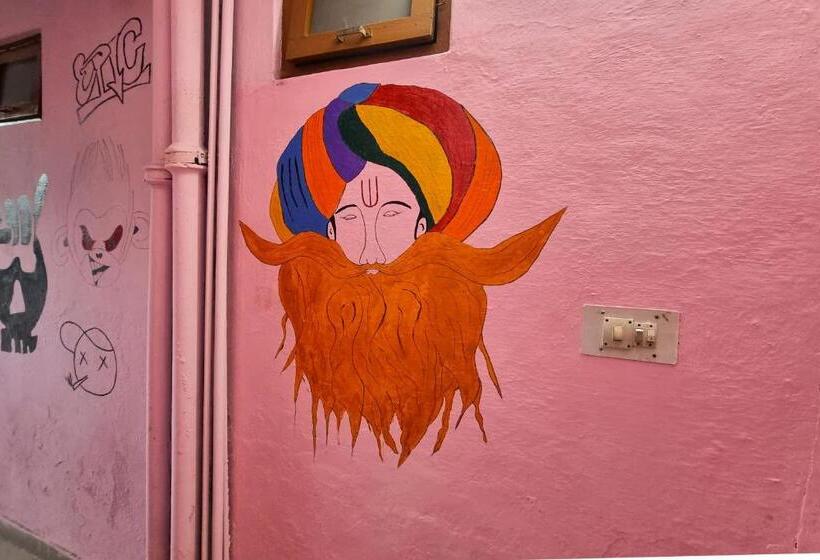 بنسيون Oak View