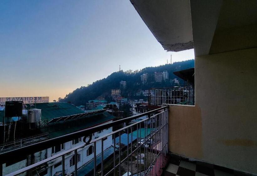 بنسيون Oak View