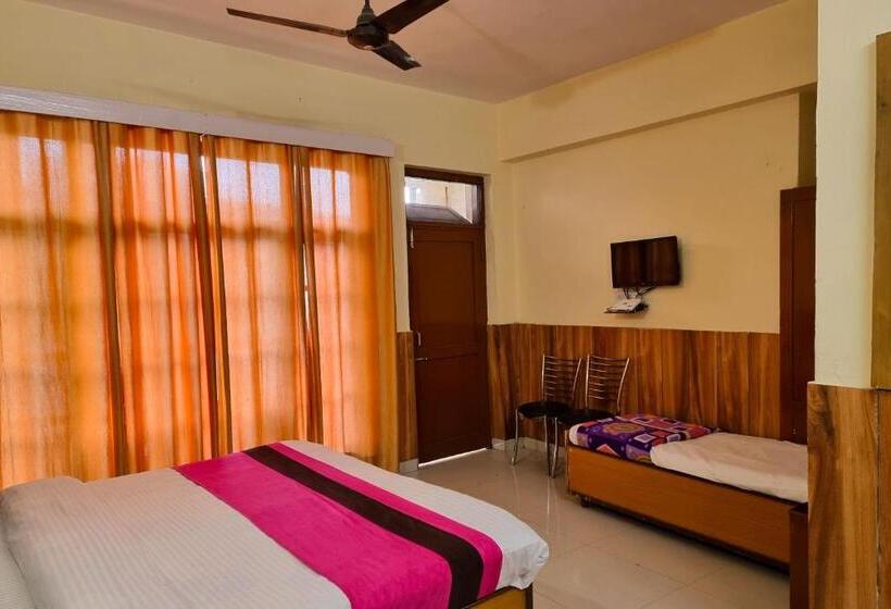 بنسيون Oak View