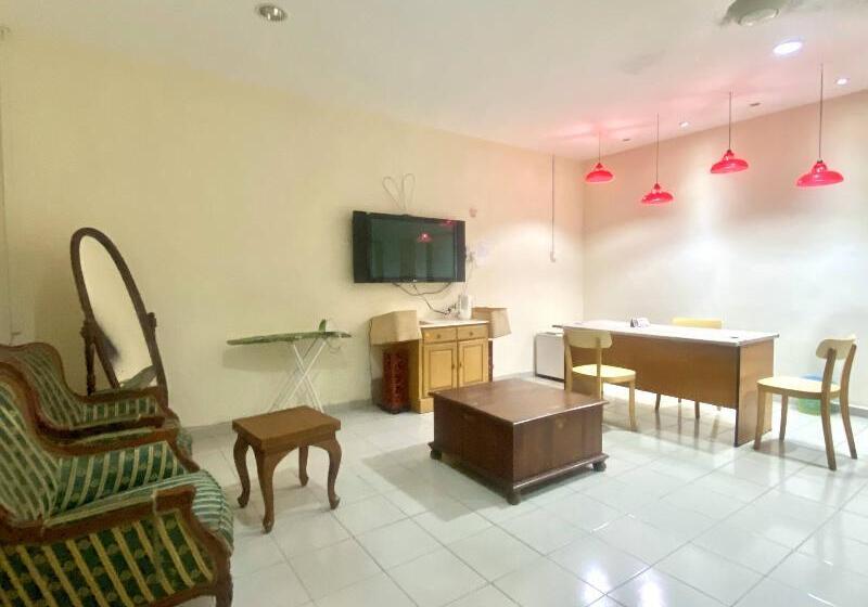 فندق Oyo Home 90381 Chaah Homestay 3