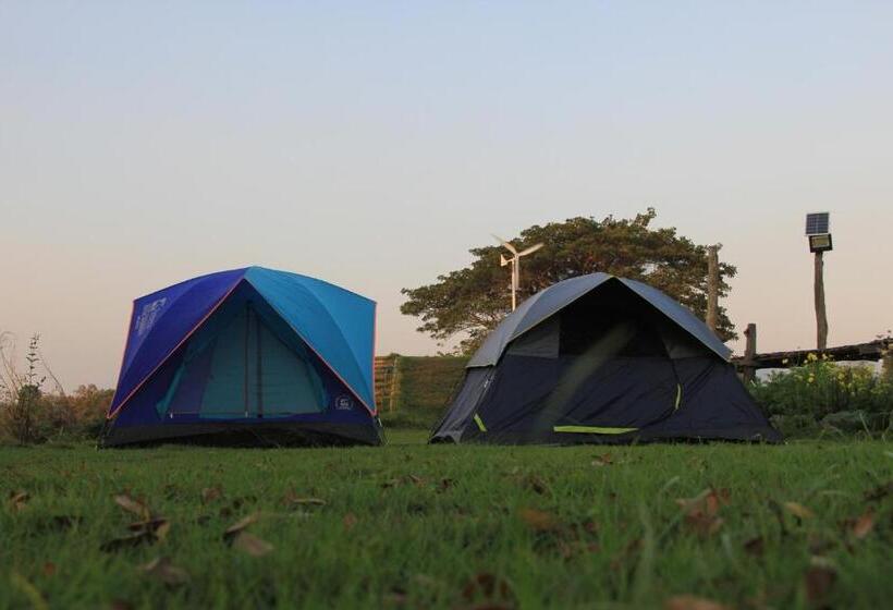 פנסיון เฮือนกว่าง