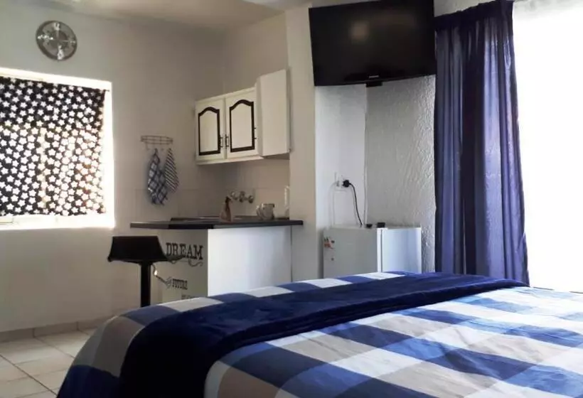 پانسیون 13th Avenue Guesthouse Benoni