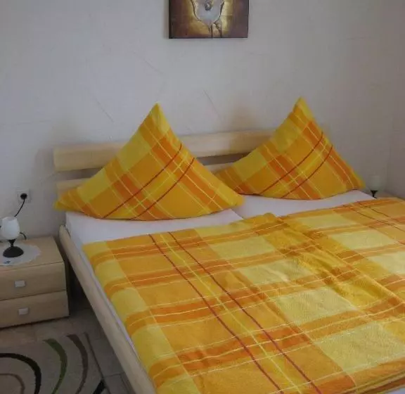 Schöne Ferienwohnung In Fischbach / Pfälzer Wald