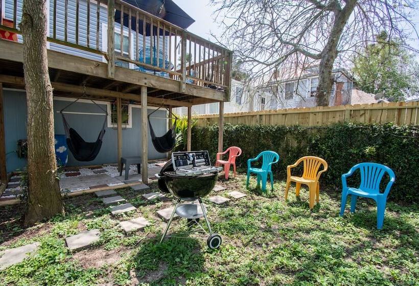 A Bended Oak Bungalow