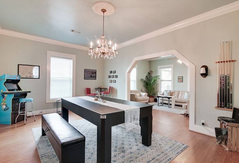 A Bended Oak Bungalow