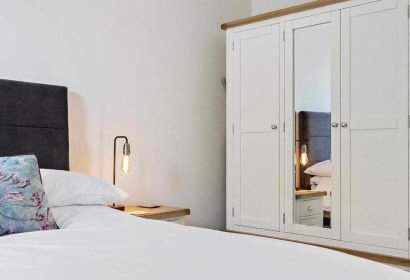 Bolton Plaice, Brixham