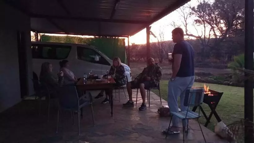 Hekpoort Rorymi Guest Farm