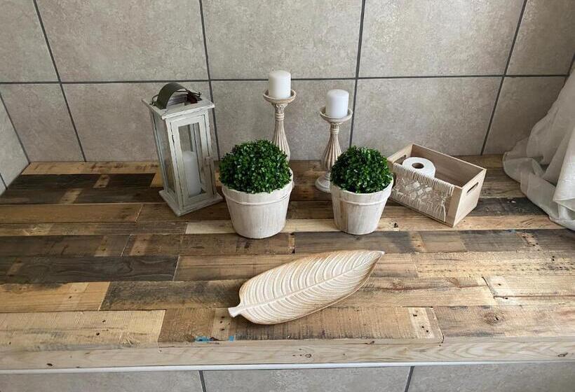 Hekpoort Rorymi Guest Farm