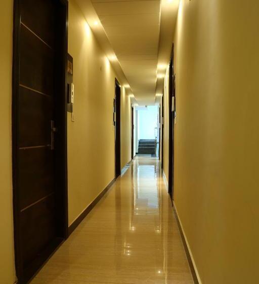 Hotel Kush Ganga 50 Meter From Har Ki Pauri, Haridwar