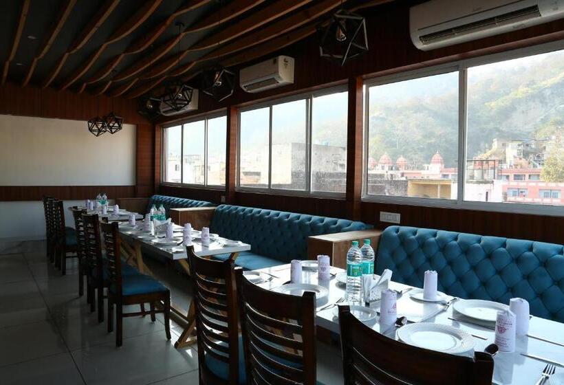 Hotel Kush Ganga 50 Meter From Har Ki Pauri, Haridwar