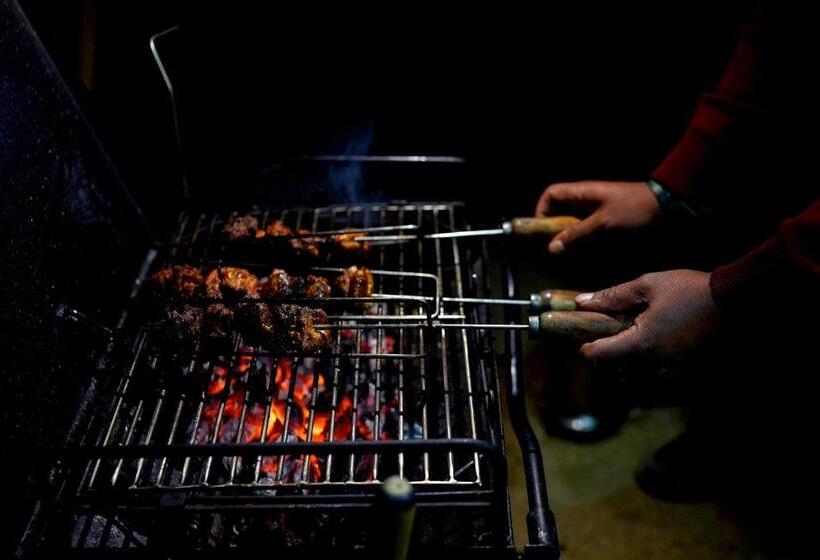 فندق Vista Suites Doddabetta Ooty By Bestinn Leisure