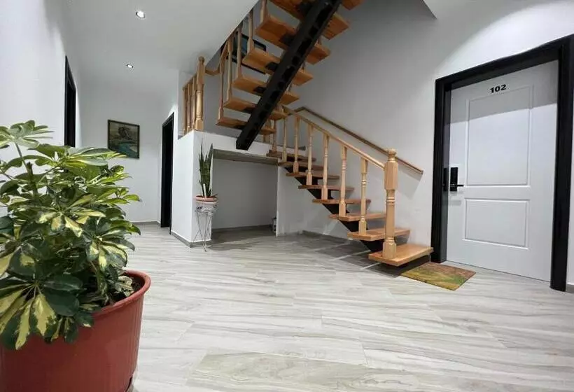 Majatalo Elma Guest House