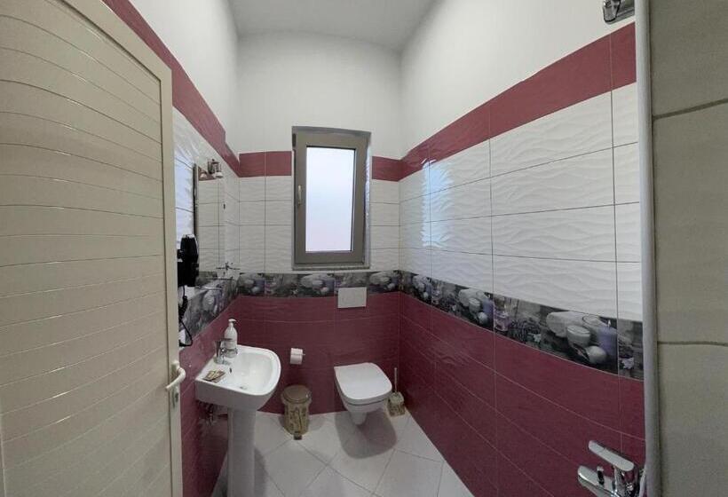 پانسیون Elma Guest House