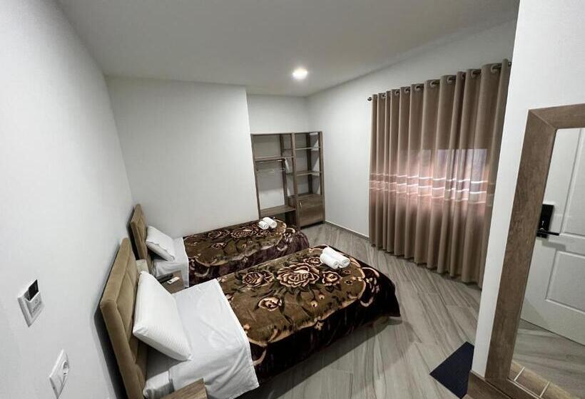 پانسیون Elma Guest House