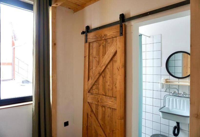 پانسیون Montana