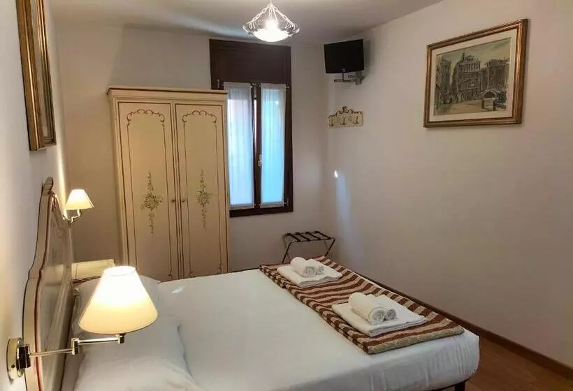 پانسیون Rialto Experience