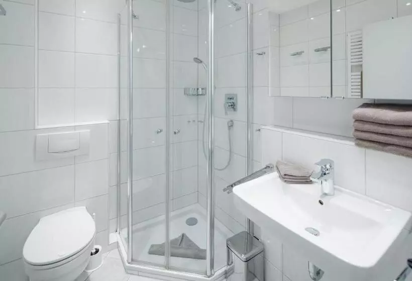 Regina Maris, Wohnung 1