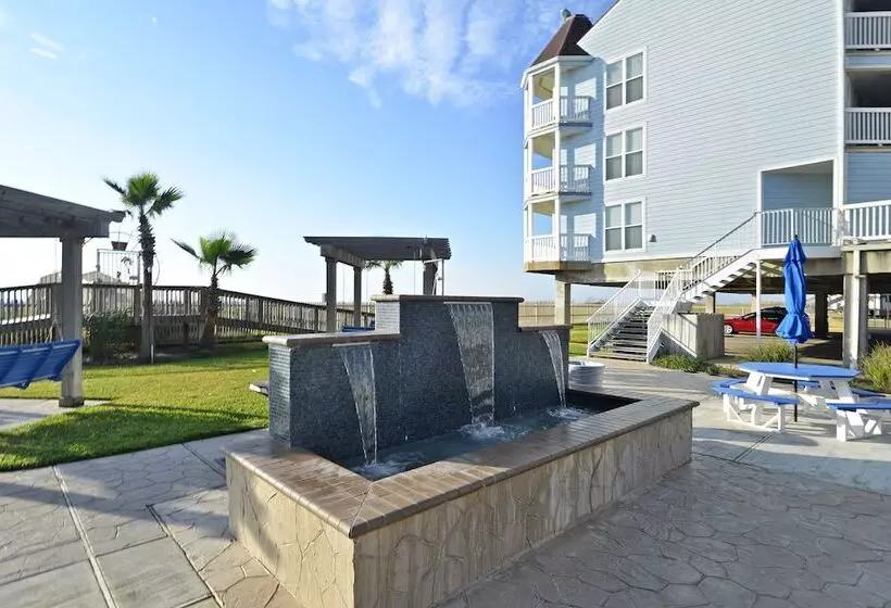 Seascape 1206   Pineapple Paradise