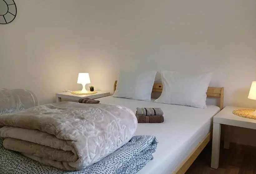 A1   Airport Belgrade Apartment