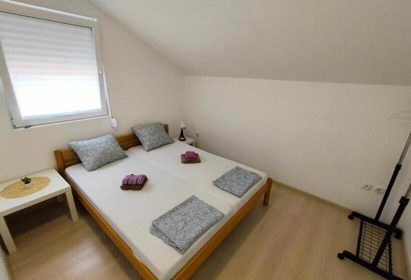 A1 Airport Belgrade Apartment