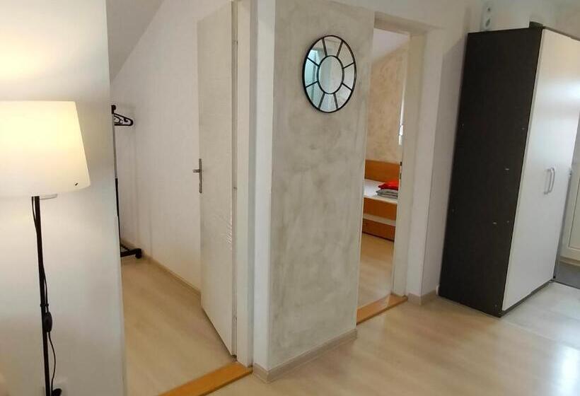 A1 Airport Belgrade Apartment