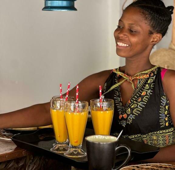 Bed and Breakfast Mlango Paje Villa