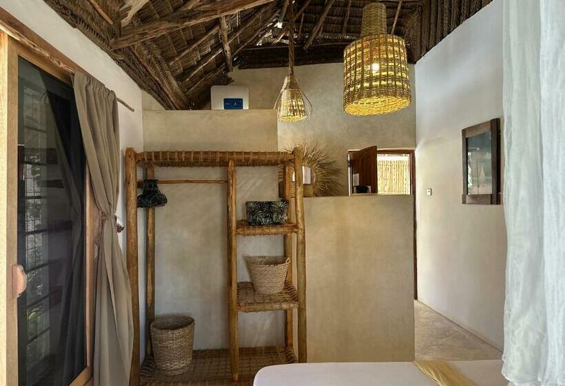 Bed and Breakfast Mlango Paje Villa