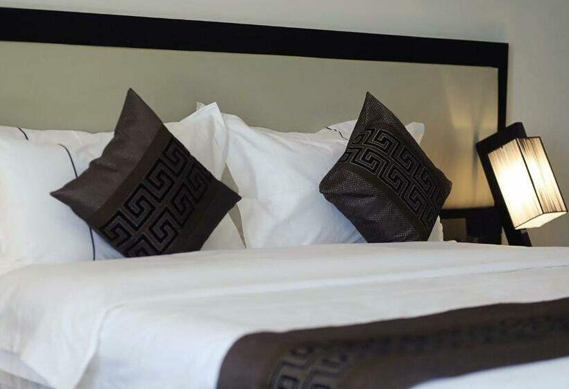 فندق ارتاما   Artama