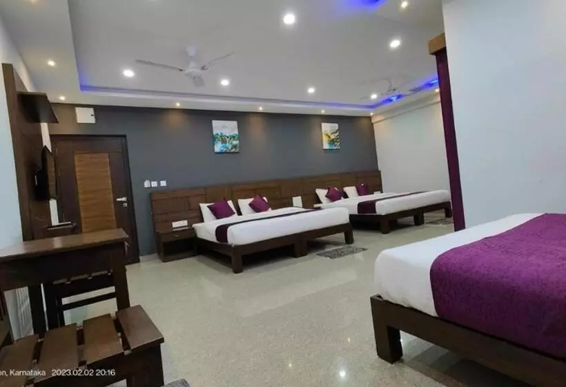 ホテル Coorg Ashok Palace