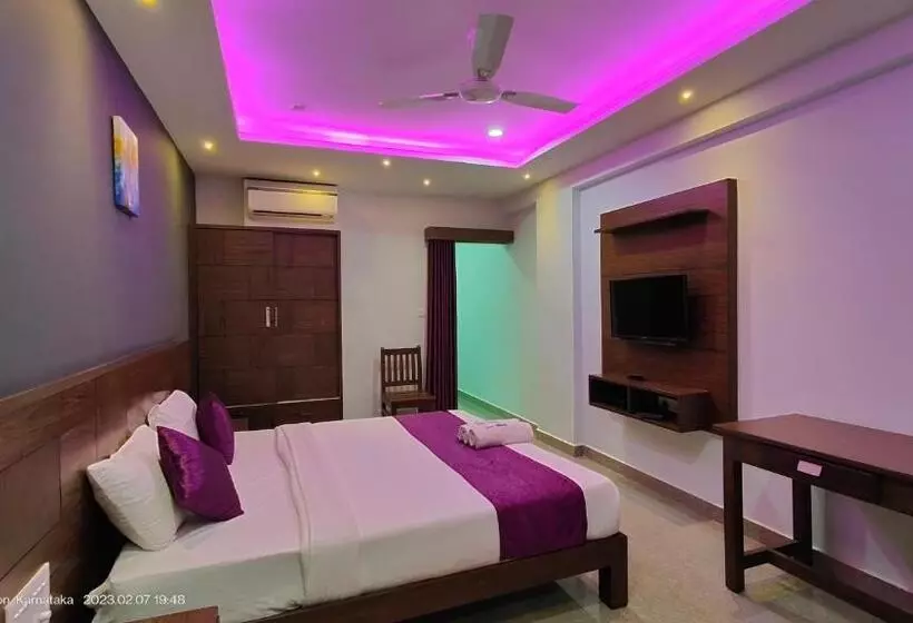 ホテル Coorg Ashok Palace