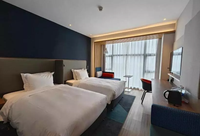 Hotelli Holiday Inn Express Shanghai Qingpu New City, An Ihg