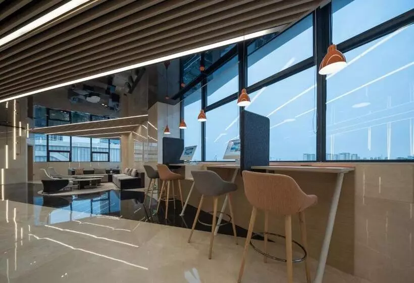 Hotelli Holiday Inn Express Shanghai Qingpu New City, An Ihg