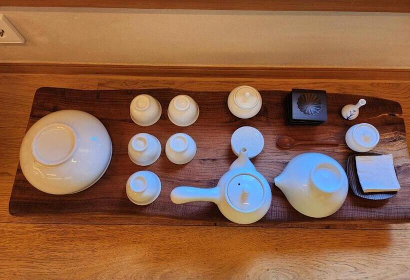 Iriru Luxury Hanok Stay   Eunpyung Hanok Village