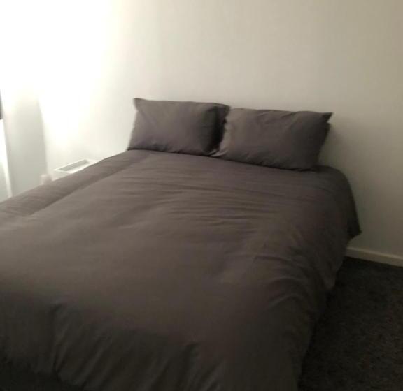 Normanby Raybould House