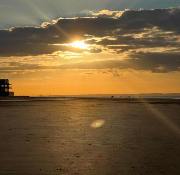 Normanby Raybould House