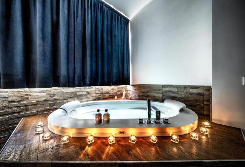 پانسیون Suite Blue Style