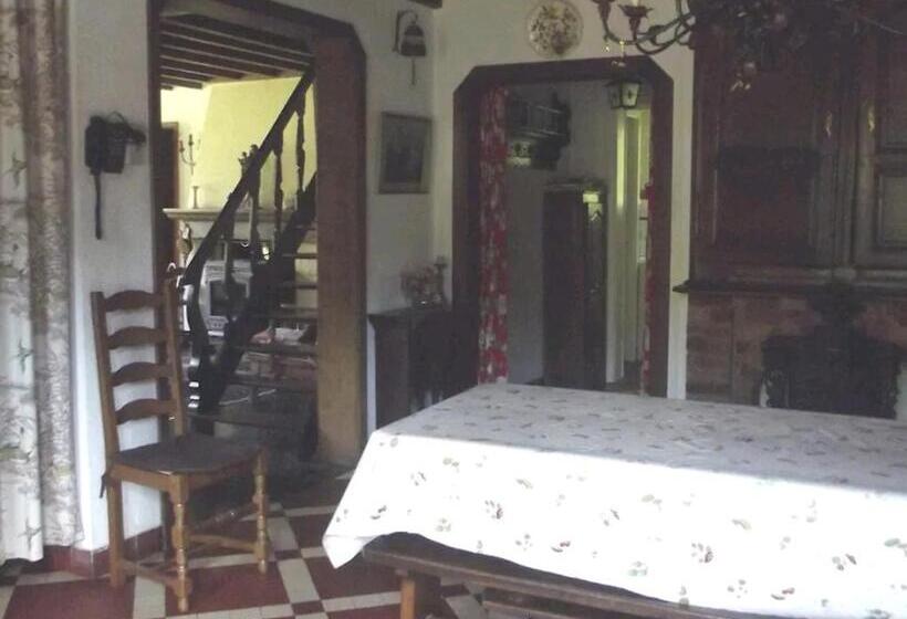 Propriete Bordee D Etangs, Propice A La Detente