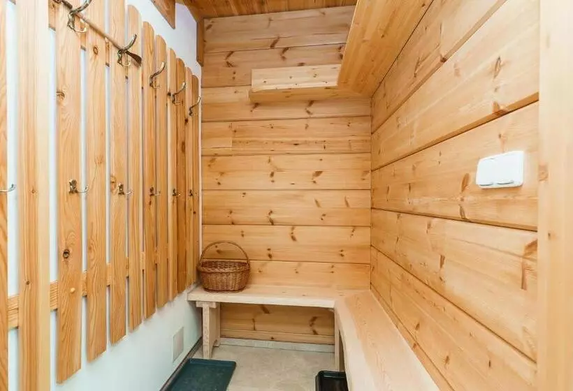 Roubenka Na Jelení Hoře