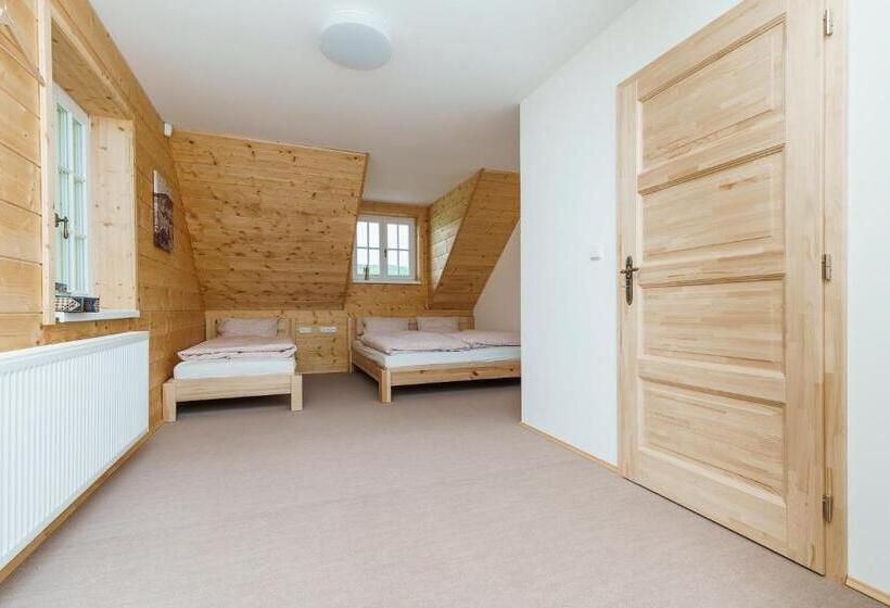 Roubenka Na Jelení Hoře