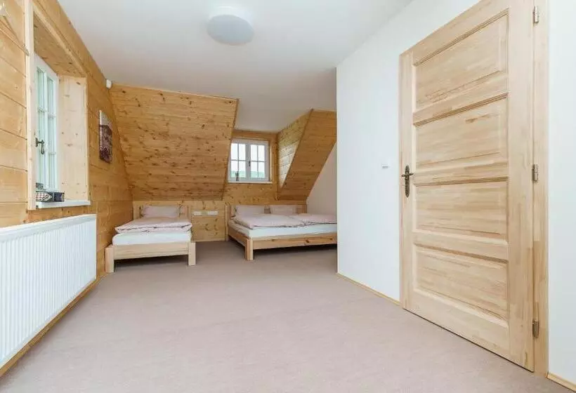 Roubenka Na Jelení Hoře