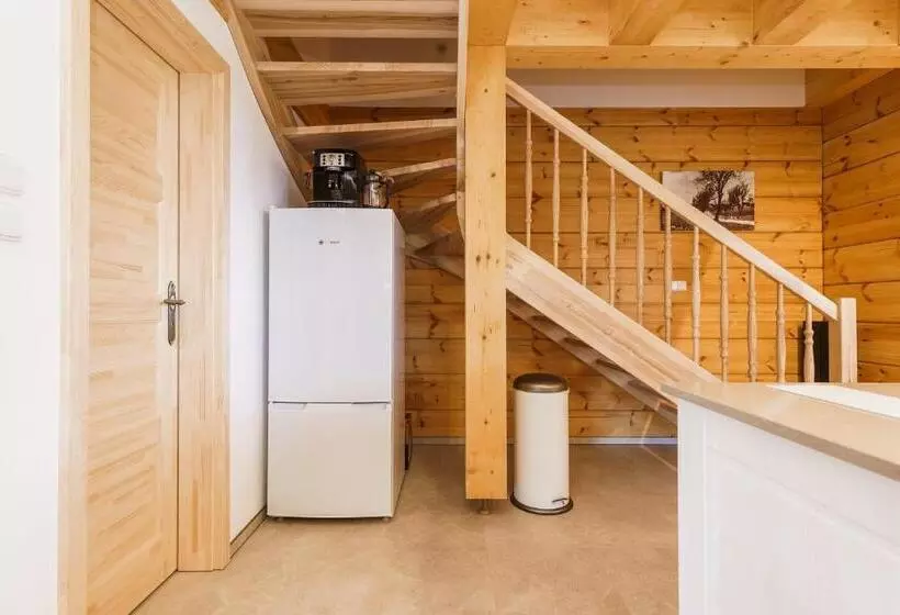 Roubenka Na Jelení Hoře