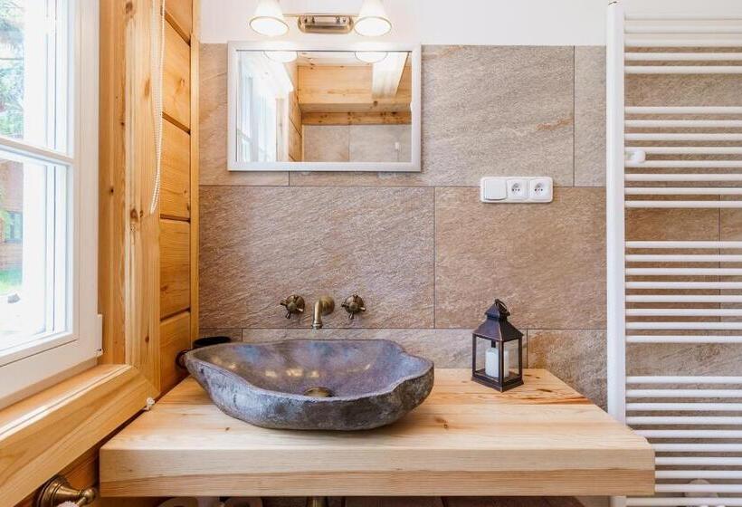 Roubenka Na Jelení Hoře