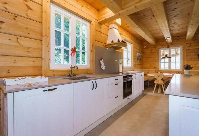 Roubenka Na Jelení Hoře