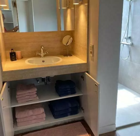 Rustig Appartement In Het Groen Met Terras