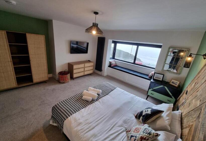 Salt & Surf Sea Views In Saltburn