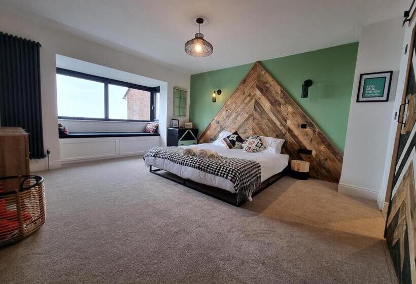 Salt & Surf Sea Views In Saltburn